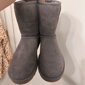 Ugg Classic Short